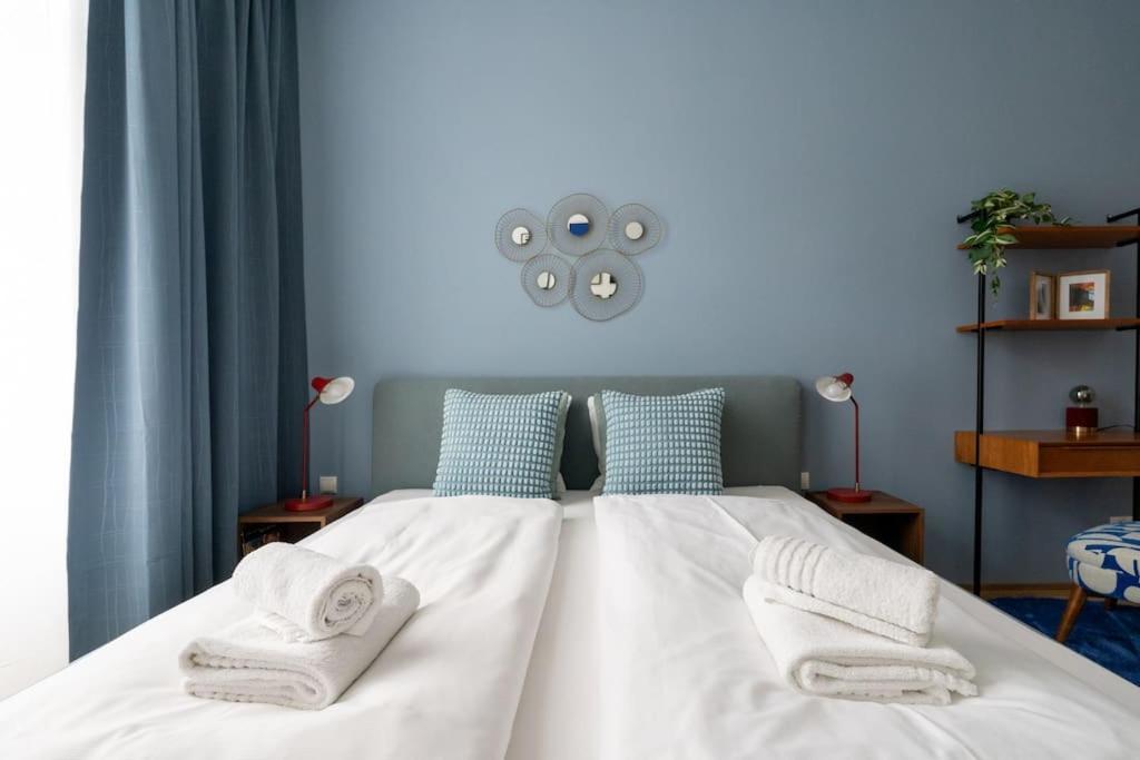 Vogue 2br Suite, Near Pulse By Hm *