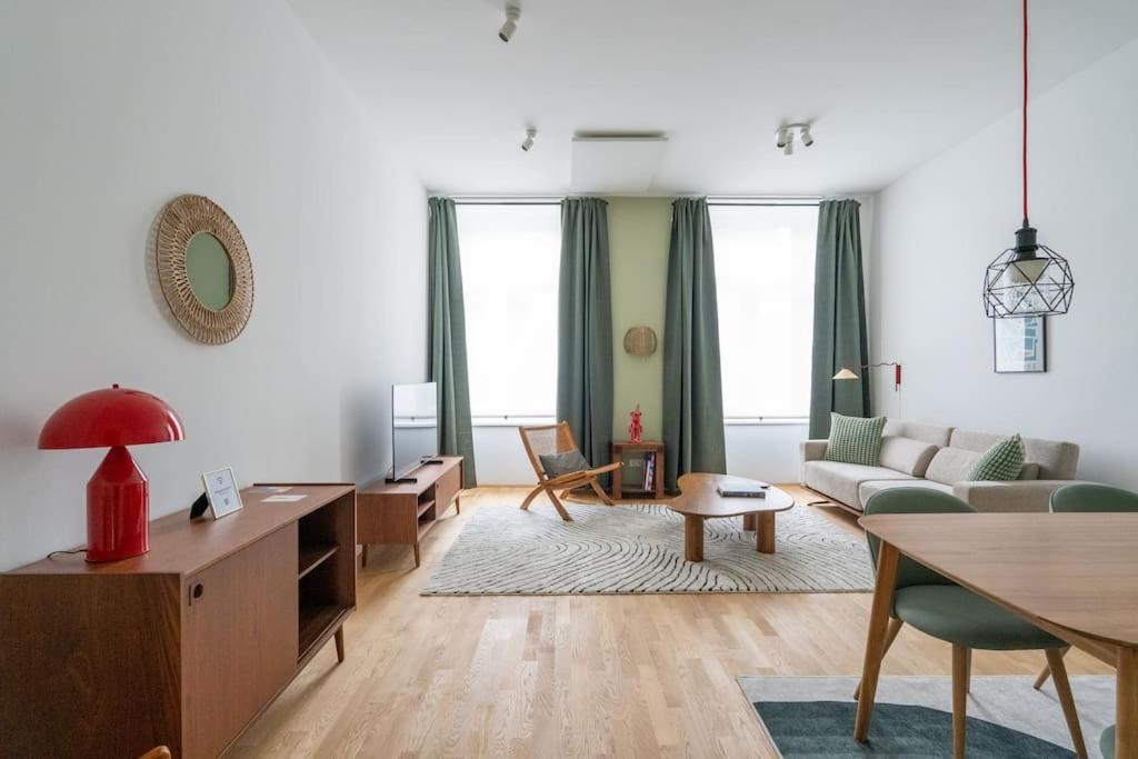 Vogue 2br Suite, Near Pulse By Hm
