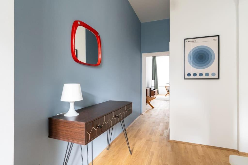 Vogue 2br Suite, Near Pulse By Hm Apartment